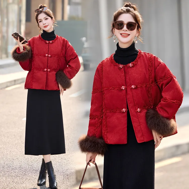 新年红真狐狸毛可脱卸高端羽绒服手工花边宝石扣显贵保暖高级外套
