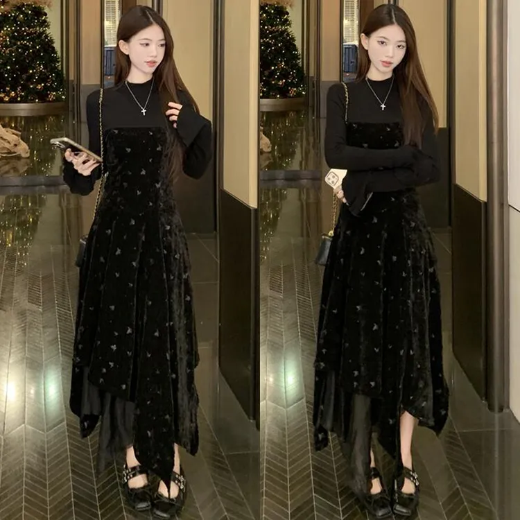 大码胖mm秋冬新款拼接丝绒小黑裙不规则设计感韩系赫本连衣裙女