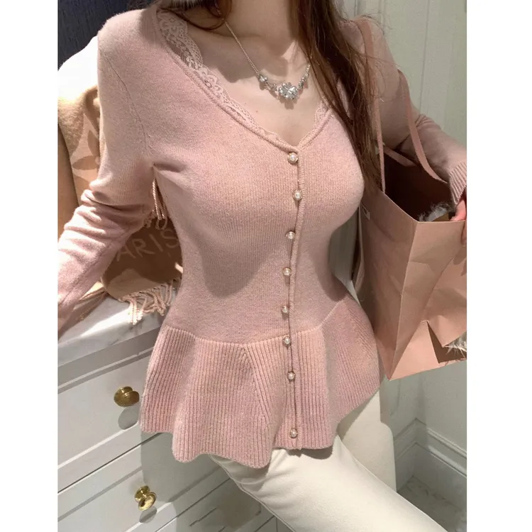 小蛮腰 蕾丝收腰小裙摆毛衣软糯V领针织打底衫秋冬内搭