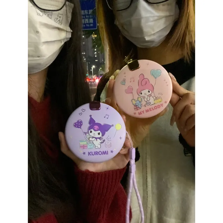 【零零和猫】三粒鸥家族系列酷洛米款化妆镜暖手充电宝四