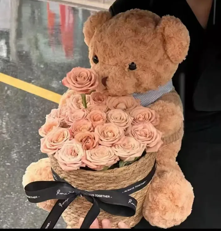 生日花束礼物永生花仿真花香皂花束泰迪小熊抱抱桶玩偶送闺蜜女友