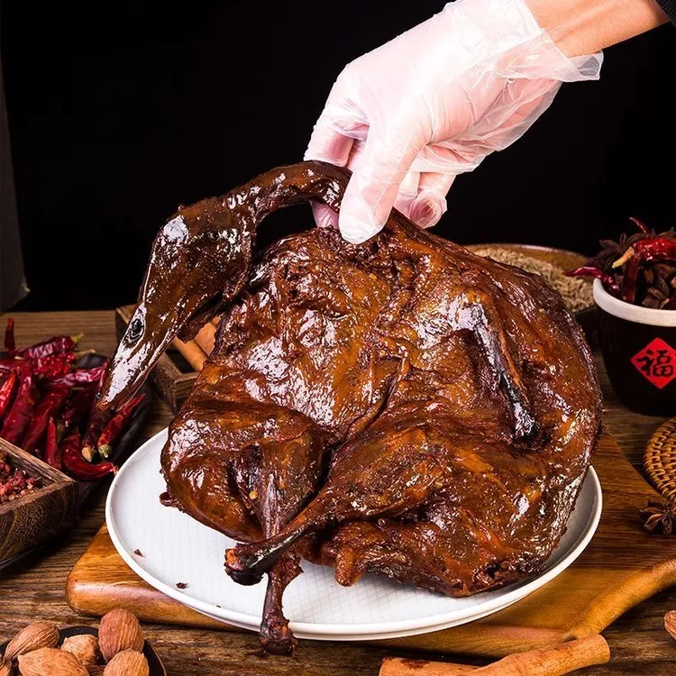 整鸭正宗湖南特产酱板鸭手撕风干鸭肉休闲零食解馋香辣熟食超辣味