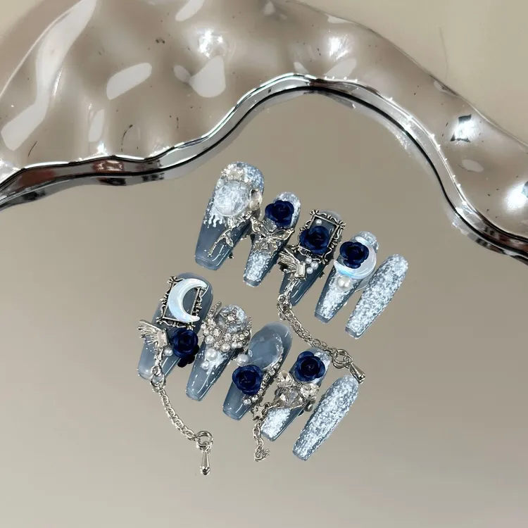 【蓝色聆晚】纯手工穿戴甲片高级感秋冬季美甲显白石膏轻奢华指甲