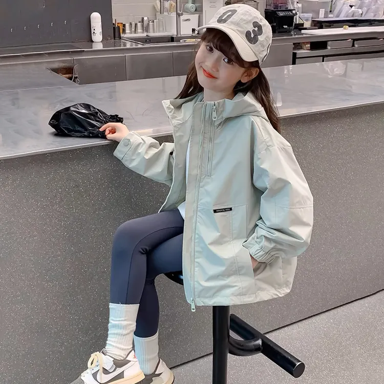 女童外套连帽冲锋衣春秋款2025新款儿童秋装衣服洋气童装女孩上衣