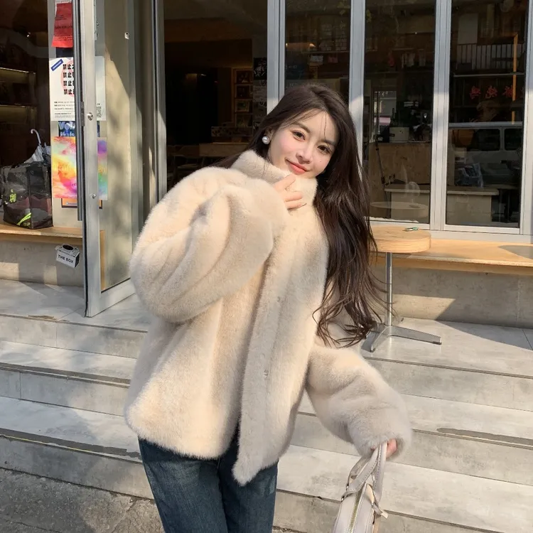 短外套厚款韩版短款宽松保暖时尚上衣立领冬季宽松新款皮毛一体
