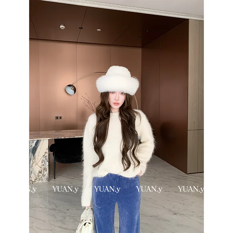 媛媛【云柔针织】奶fufu白色圆领毛衣女冬内搭软糯慵懒针织衫#M0610