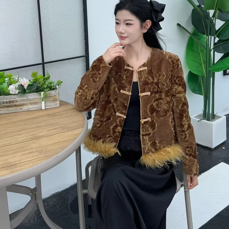 网红直下摆秋季锦心绣重工羊绒棉下摆鸵鸟毛新中式国风外套女新款