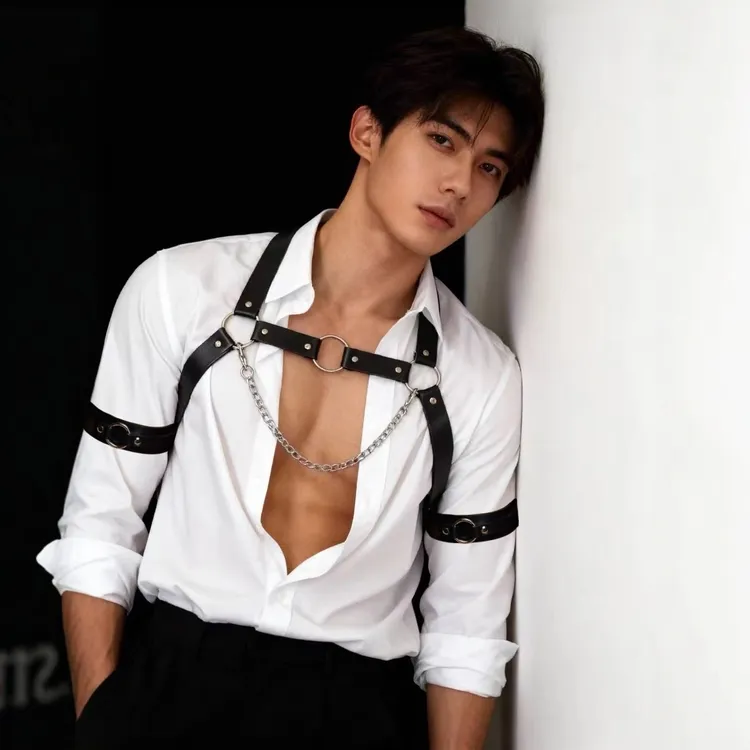 合金项链 男士皮革绑带背带舞台演出款可调跳舞性感肌肉胸链臂环