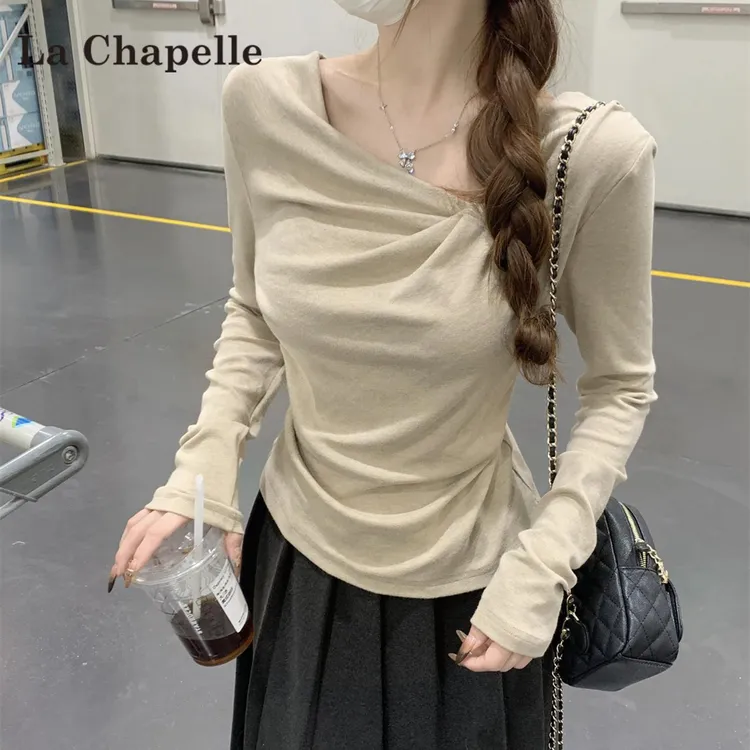 拉夏贝尔纯欲长袖T恤女2025秋季新款法式荡领甜美设计感褶皱上衣