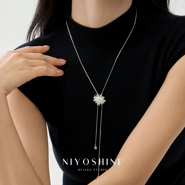 铜合金锆石项链 璀璨烟花项链高级感轻奢小众抽拉式长款毛衣链