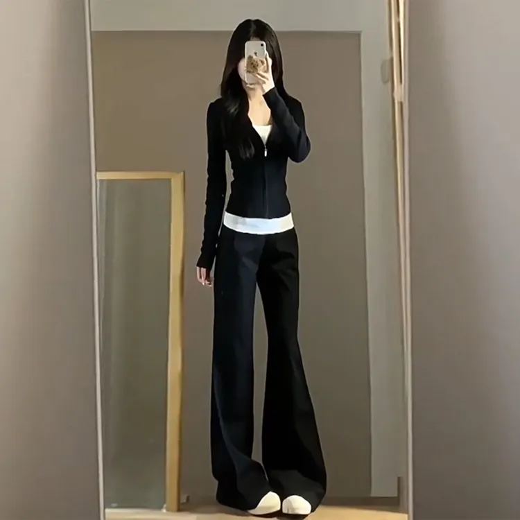 高端时尚套装女秋新款洋气减龄圆领长袖T恤外搭披肩阔腿裤三件套