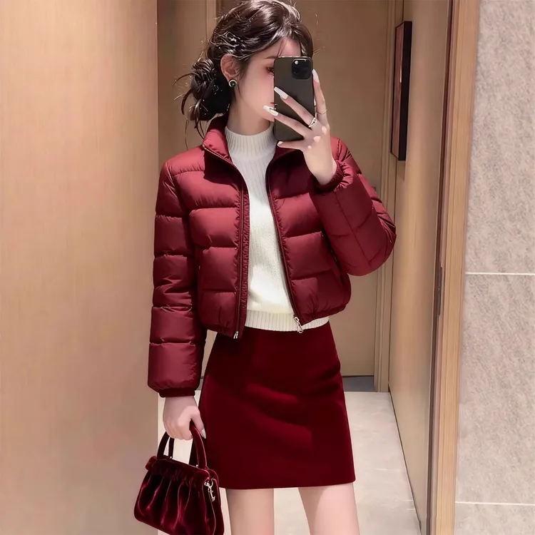 2025新款短款羽绒棉服女酒红色立领拉链时尚显瘦保暖小个子外套冬
