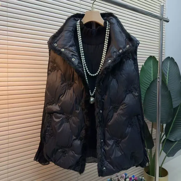 胖mm欧货时尚气质显瘦韩版拼接重工刺绣7237百搭宽松网红马甲