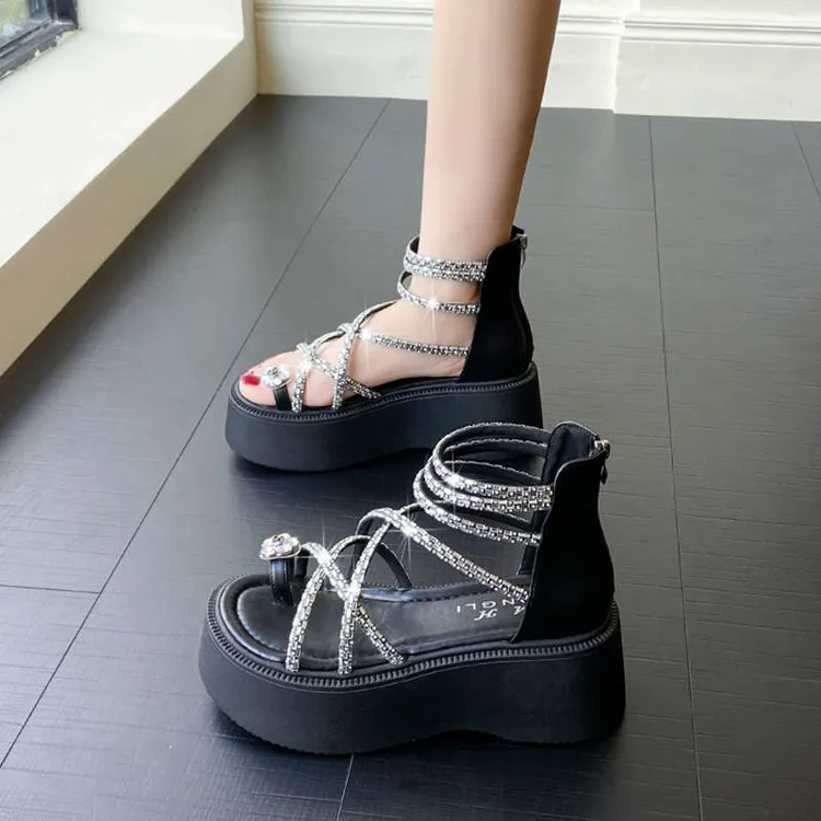 配裙子水钻套趾凉鞋女2025新款夏季超火百搭小个子厚底韩系罗马鞋