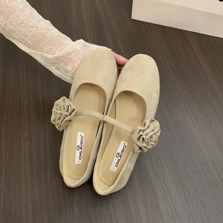 显瘦温柔配裙子玛丽珍鞋女2025仙女轻奢绒面玫瑰花仙女奶奶鞋单鞋