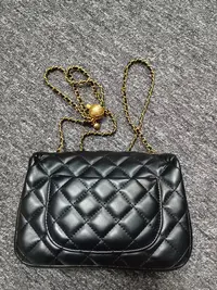 LQ-WITH-QUEEN真皮女包小金球-黑色