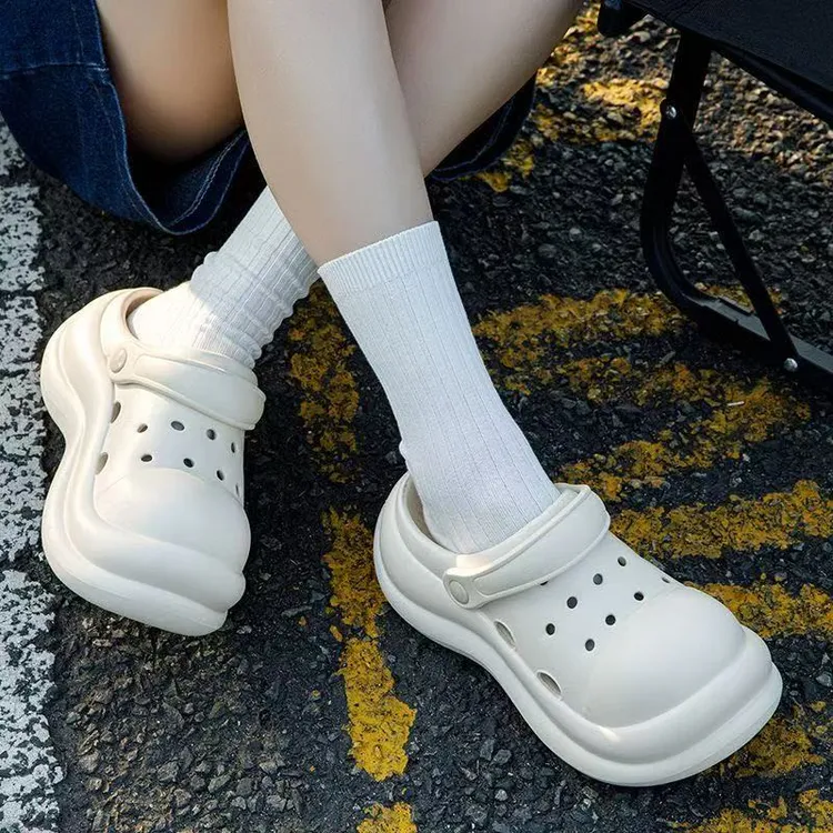 EVA踩屎感厚底舒适女款外穿洞洞鞋