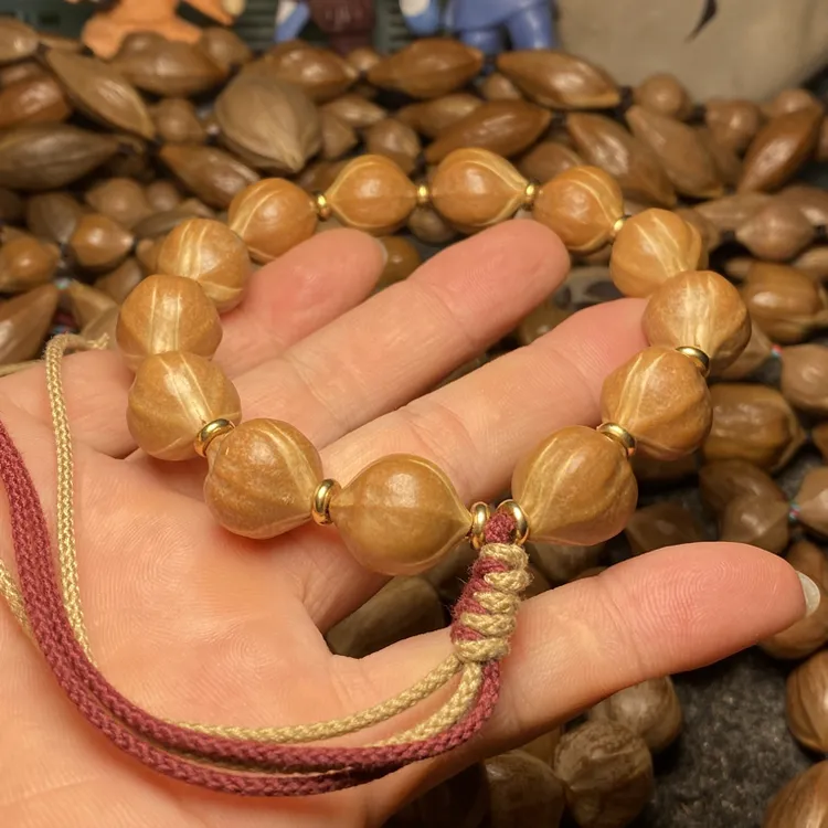 短圆1.5小尺寸超饱满迈巴赫三叉星辉橄榄核手串蜜桃臀手持