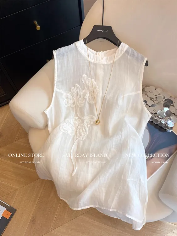 复古花朵刺绣圆领无袖衬衫女2025夏季高级感气质宽松开叉背心上衣