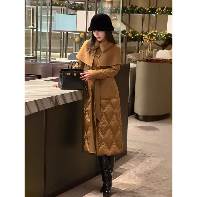 【华贵时光】冬季斗篷毛领披肩收腰羽绒服双面羊绒外套 LX59AL092Q