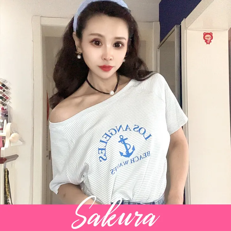 条纹印花斜肩短袖t恤女2025年夏季新款宽松一字肩高级感上衣显瘦