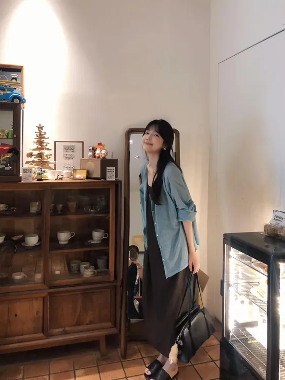 2025夏季新款韩系百搭薄款宽松长袖衬衫气质显瘦连衣裙两件套装