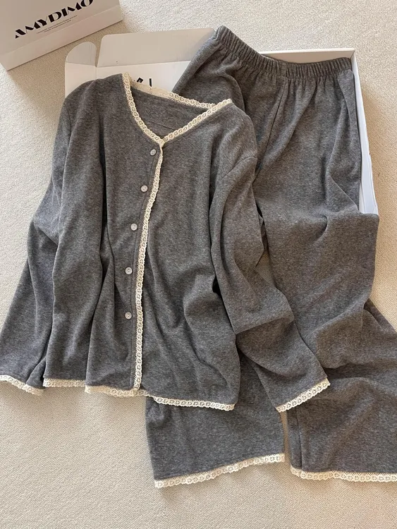 少女简约花边加厚德绒睡衣女冬季新款亲肤舒适长袖长裤家居服套装