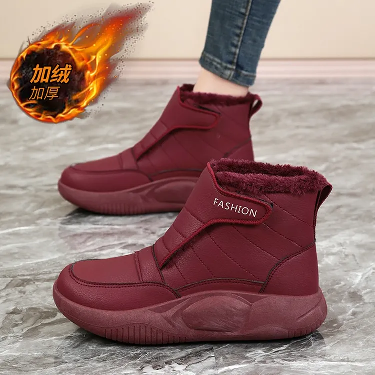 老北京棉鞋女2025新款冬季小众防水防滑加绒保暖棉靴妈妈红色短靴