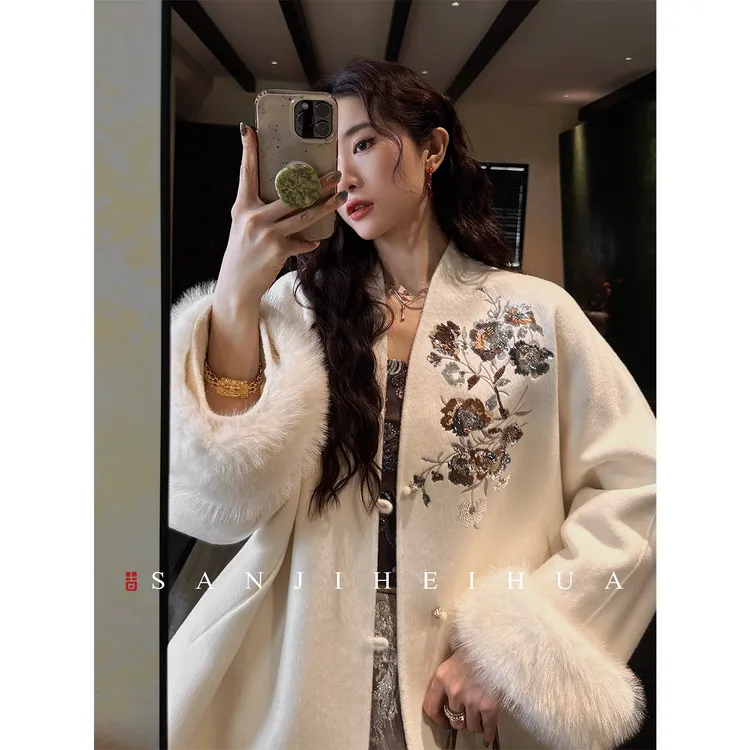 三吉黑花「12/12日20点开」【时宜】定位珠片绣花双面呢毛袖外套