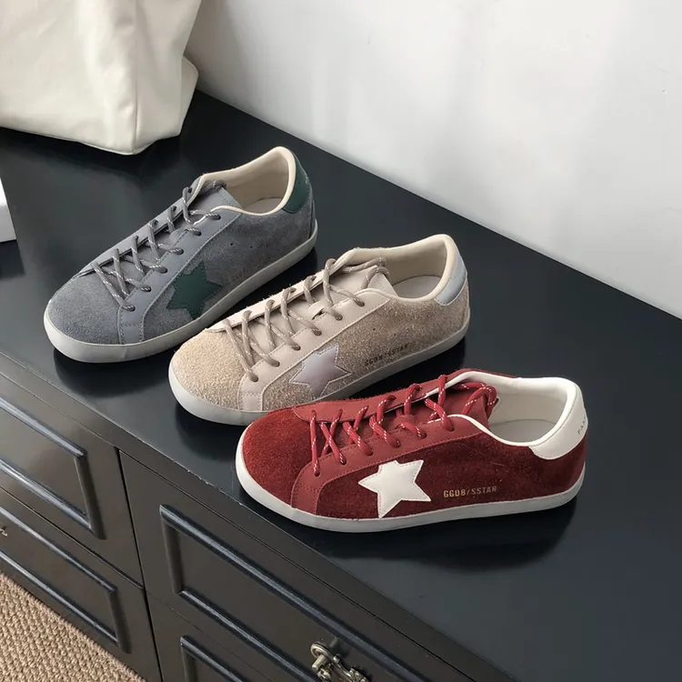 韩版做旧星星真皮板鞋女2026春季新款低帮系带平底鞋复古圆头单鞋