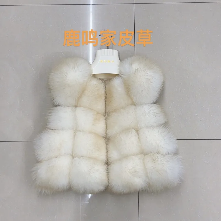 新款女士窄版小飞袖狐狸毛短款马甲显瘦时尚洋气保暖