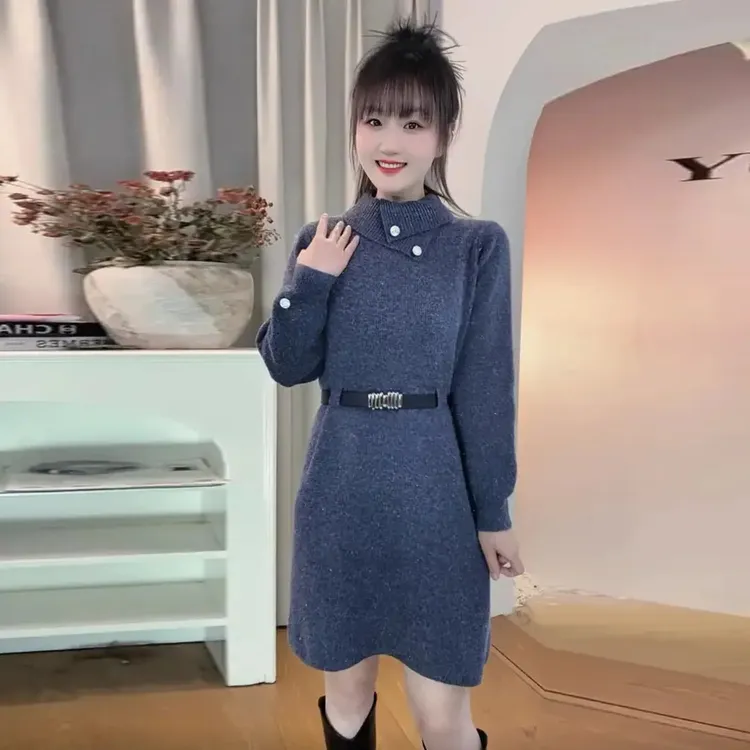 时尚翻领针织连衣裙女士2025年冬季新款收腰显瘦保暖中长款气质裙
