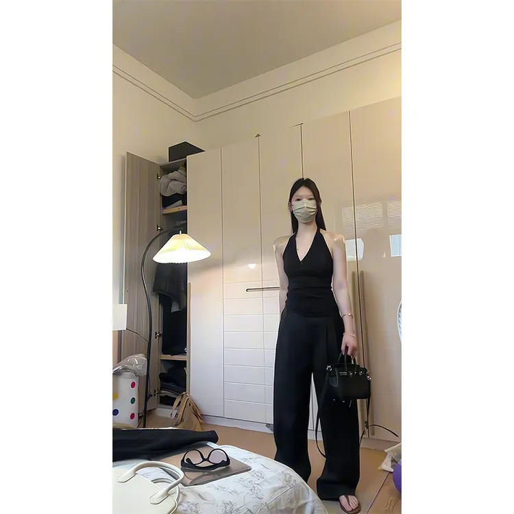 2025新款女士夏季辣妹V领设计感无袖挂脖背心上衣高腰宽松阔腿裤