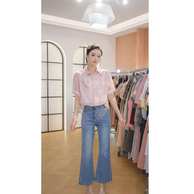 早秋新款浅色微喇九分牛仔裤2025百搭新款高腰显瘦高级轻奢牛仔裤