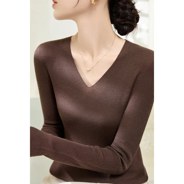 舒适软糯V领长袖针织衫女装秋季新款修身显瘦内搭打底衫毛衣上衣