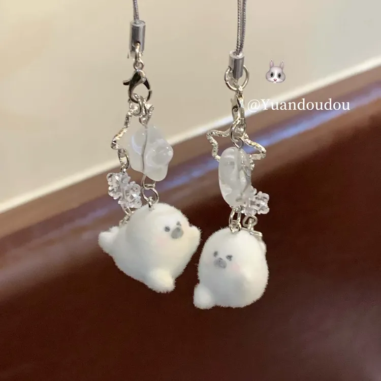 【雪花小海豹】植绒可爱动物雪豹手机挂件diy卡册包包挂件礼物ins