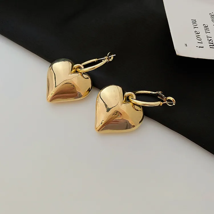 【浠儿姐姐】爱心耳环韩国设计感简约耳钉耳坠时尚百搭气质耳饰