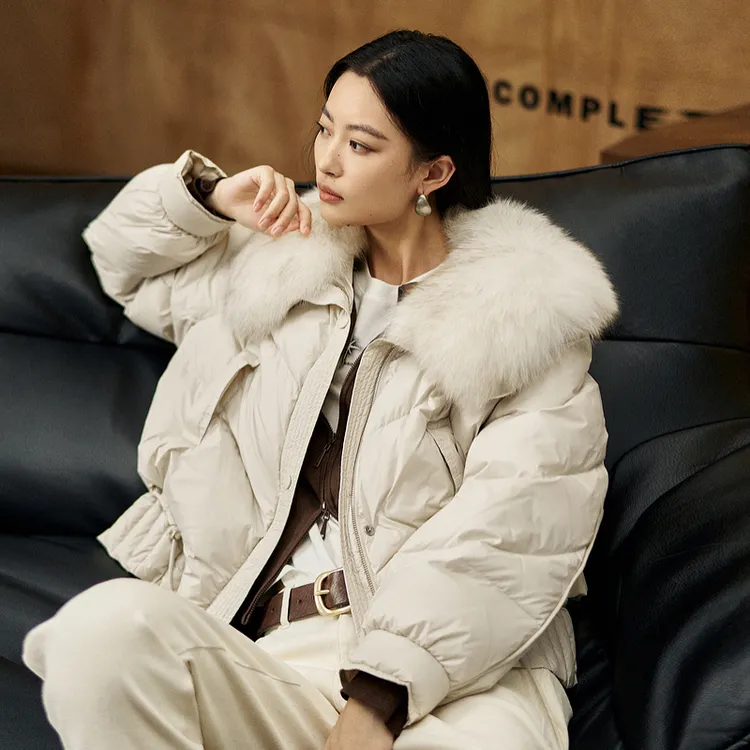 XG雪歌米白狐狸毛领短款羽绒服轻奢收腰显瘦保暖白鸭XK406062A660