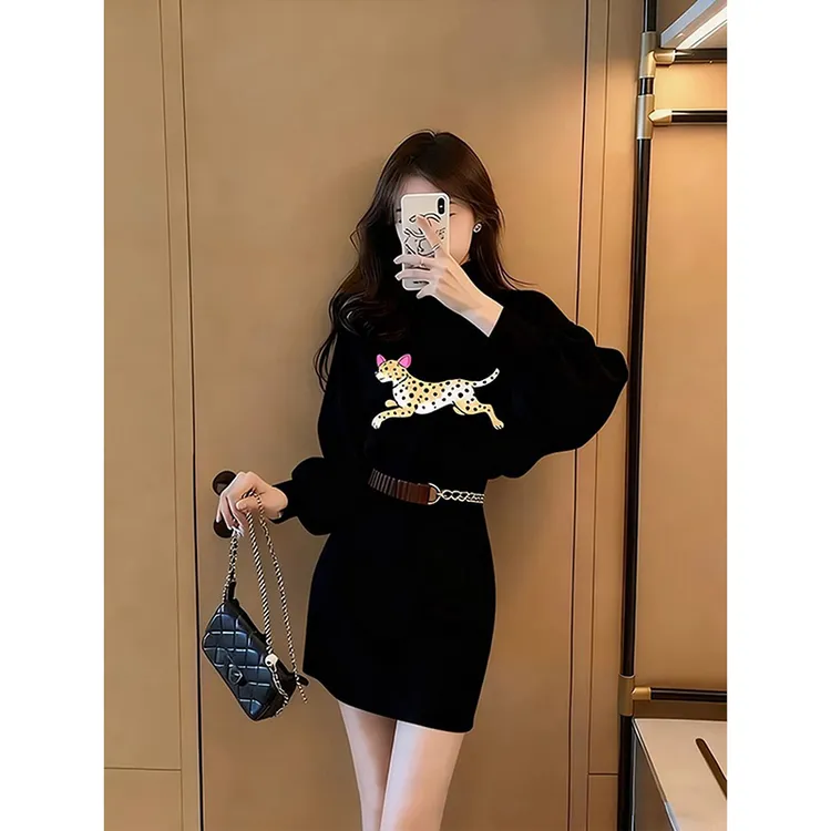 小香风黑色卡通印花连衣裙女2025秋冬新款小个子气质独特漂亮裙子