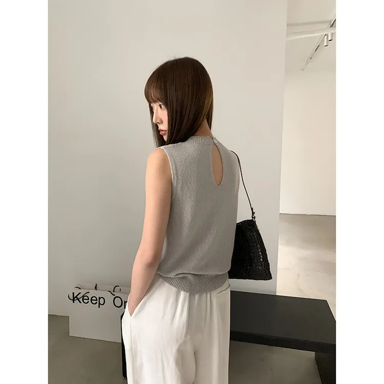 夏季新款高级感无袖冰丝露背针织背心女外穿设计感薄款