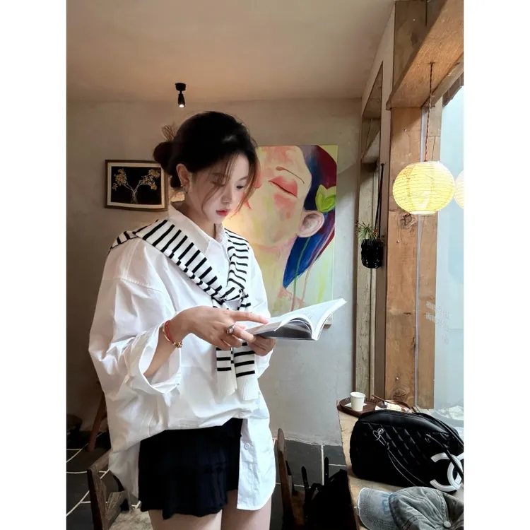 2025韩系时尚通勤穿搭白色长袖衬衫女早秋高腰显瘦休闲短裙两件套