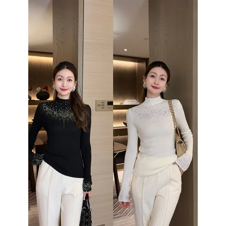 W·HAHA【暖暖】 轻奢重工烫钻半高领绵羊毛打底衫52678