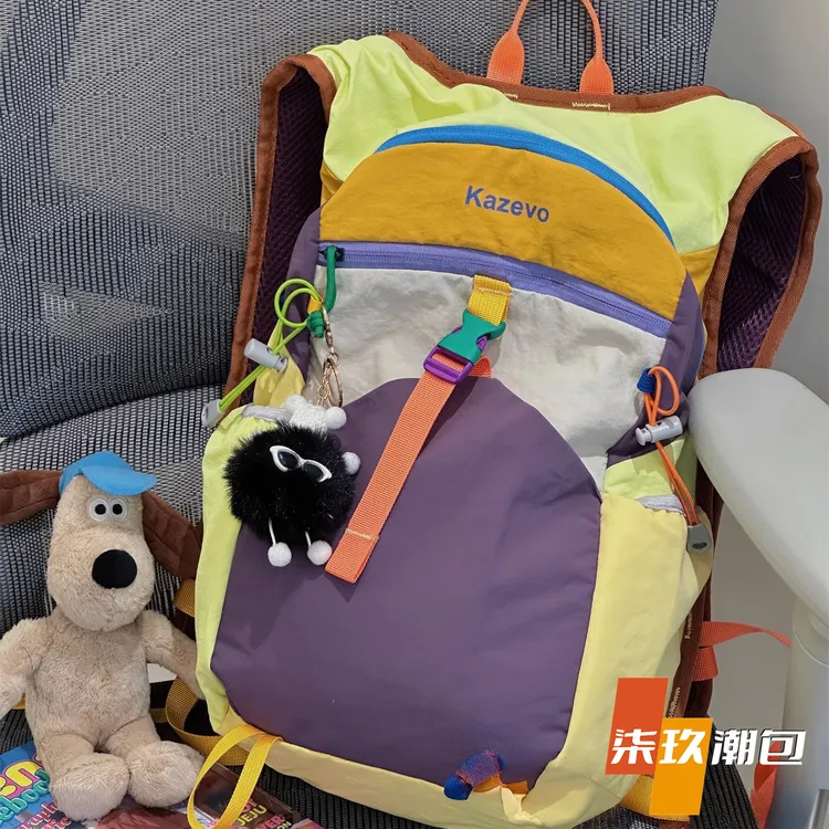 设计感旅行包大容量双肩包男女多巴胺户外登山健身多功能骑行揹包