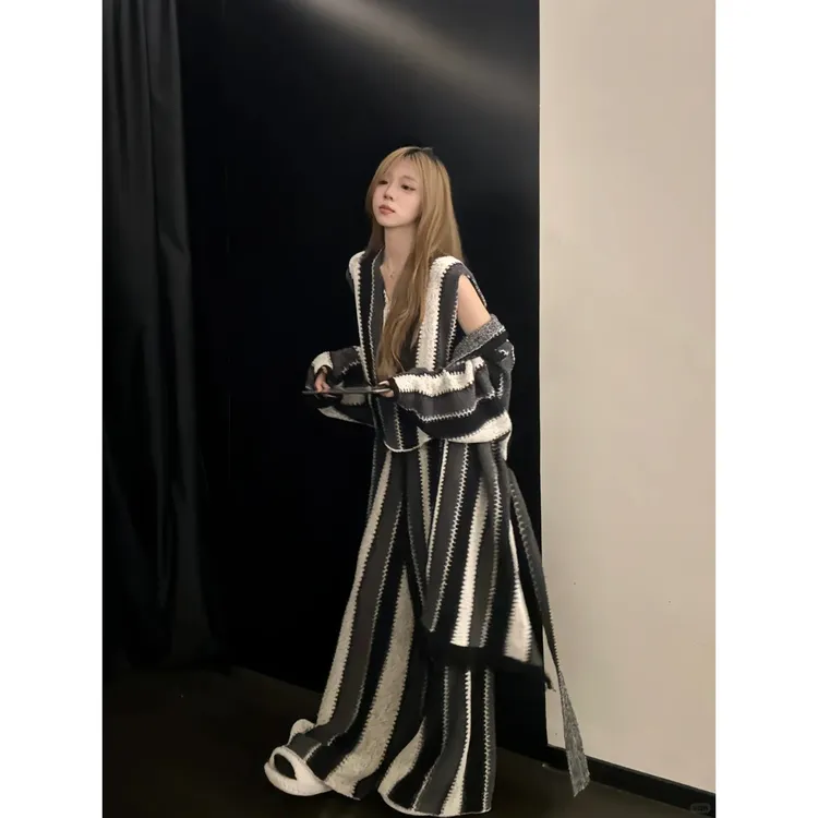 韩系简约高级感条纹半边绒睡衣女秋冬新款加厚可外穿家居服三件套