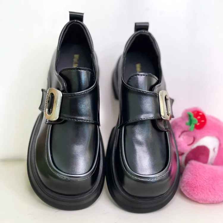 小众百搭鞋子秋冬鞋子女款小皮鞋2025秋冬款新款英伦风乐福鞋zbk
