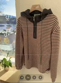 韩代.樱花条纹   拼接加棉连帽长袖 L25120519