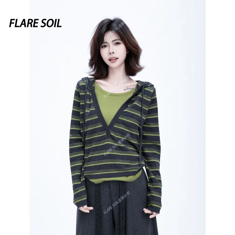【FLARE SOIL】条纹帽衫大V领假两件拼接极简风秋装针织帽衫 T4746A