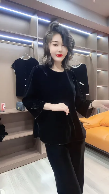 秋季款时尚气质休闲宽松显瘦大码丝绒重工串珠八分袖T恤打底上衣