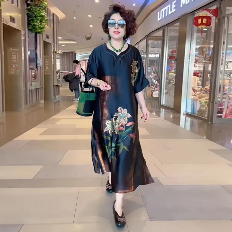 原创设计大码女装高档连衣裙洋气夏季阔版长裙时髦妈妈过膝中长裙
