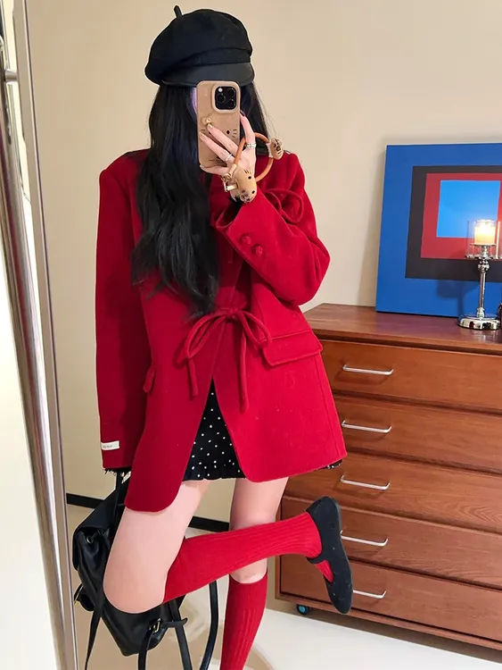 2025秋冬款法式富家千金高级感小香风新年战袍圣诞红色外套女